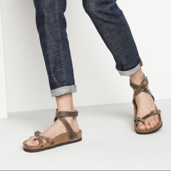 Birkenstock Shoes - Birkenstock Yara Sandals Size 41 GUC